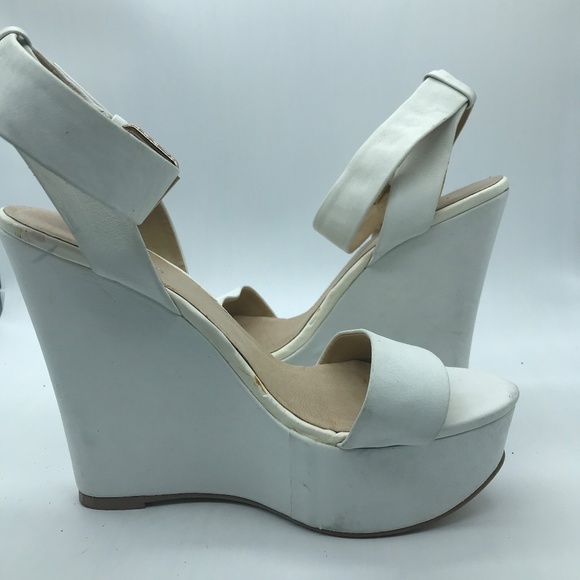 Aldo White High Heeled 5" Platforms size 8, ankle wrap straps - Picture 4 of 7